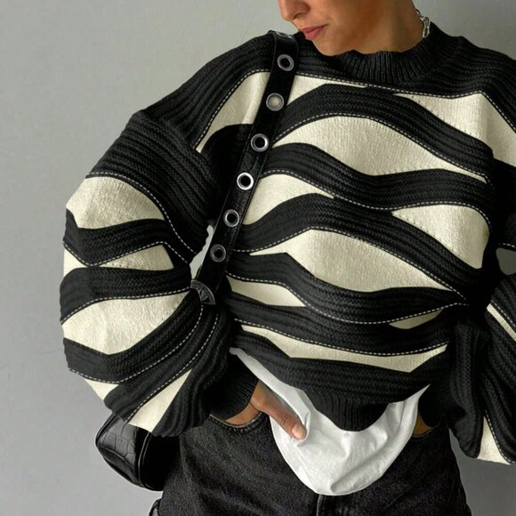 Black Casual Women's Round Neck Wave Stripe Color Long-Sleeved Knit Sweater - Picture 1 of 4